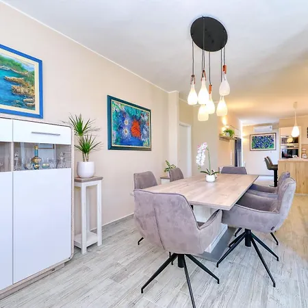 Holiday home Rose Zadar