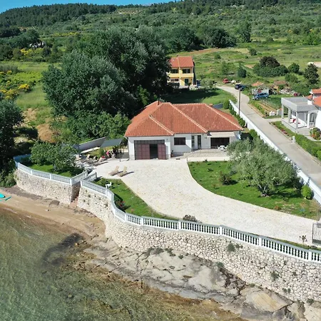 Rose Holiday home