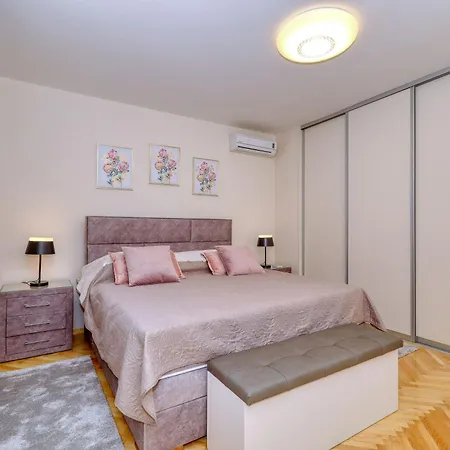 Rose Casa de Férias Zadar